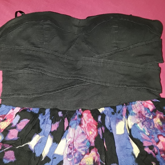Charlotte Russe Floral strapless dress - Picture 3 of 14